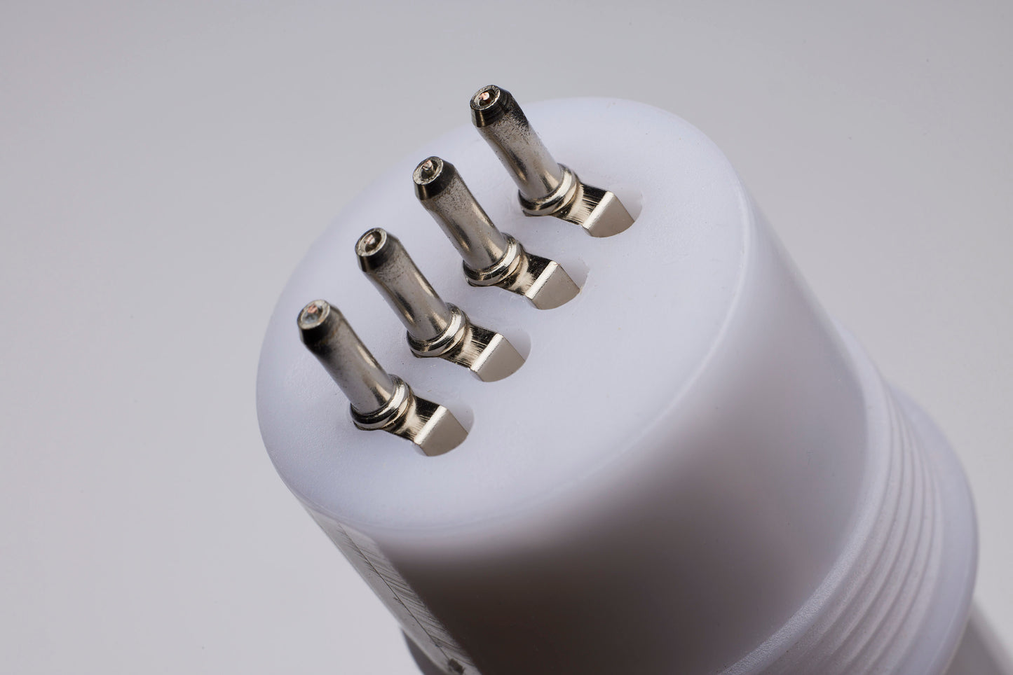 image of 24/32/40 Wattage Selectable - 8 Foot T8 LED - 30/35/40/50/65K CCT Selectable - 120-277 Volt - FA8 Base