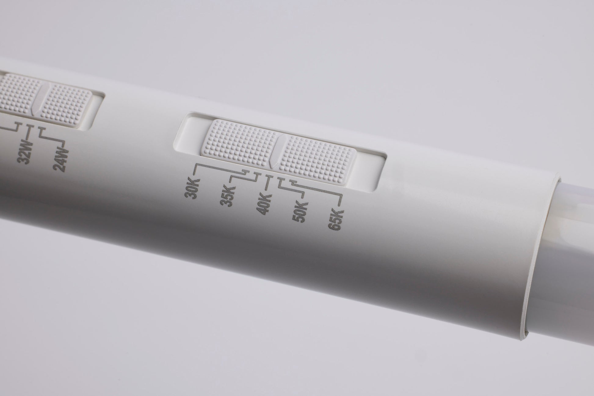 image of 24/32/40 Wattage Selectable - 30/35/40/50/65K CCT Selectable - 8 Foot LED - Fa8 Base - 120-277 Volt - 2-pc