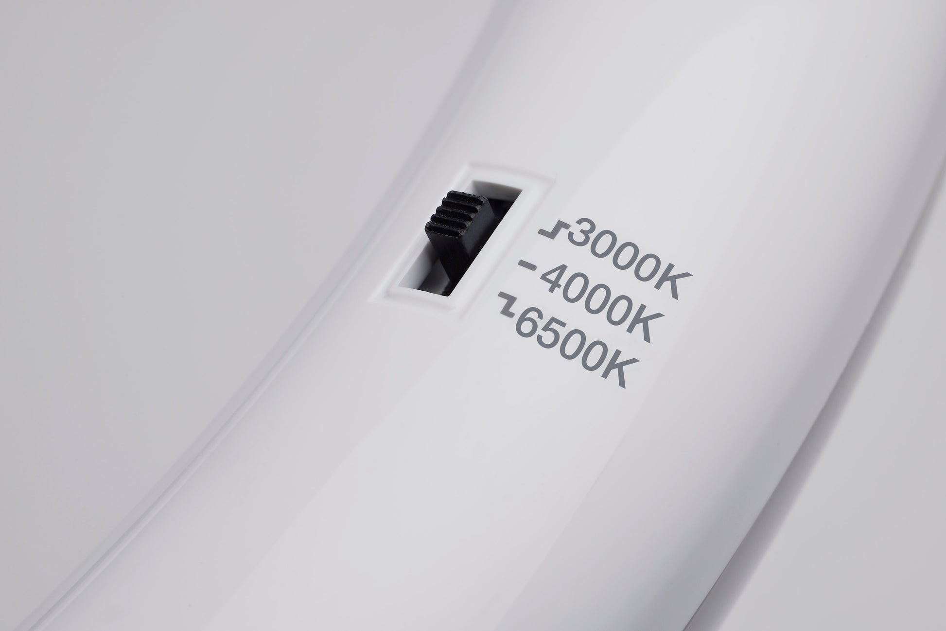 image of LED Circline - 11 Watt - T9 - 3000K/4000K/6500K CCT Selectable - G10q Base - 120-277 Volt