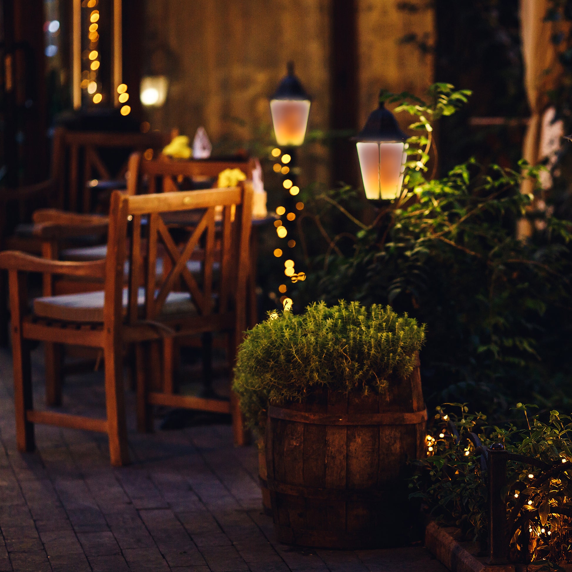 image of 2 Watt LED Flame Bulb - B11 - Candelabra base - 120 Volt