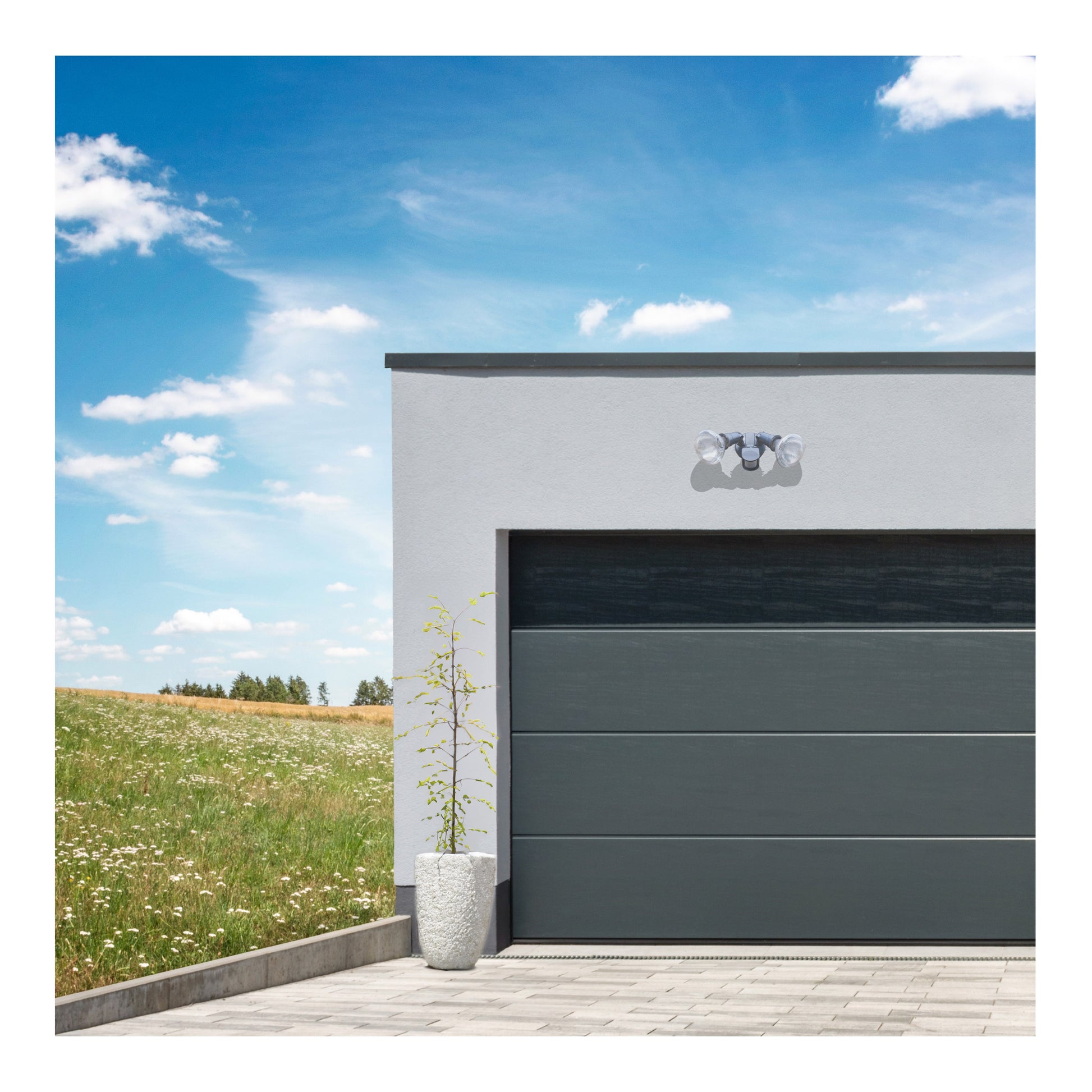 image of 19 Watt PAR38 High Lumen LED - 27K/30K/35K/40K/50K CCT Selectable - Medium Base - 120-277 Volt