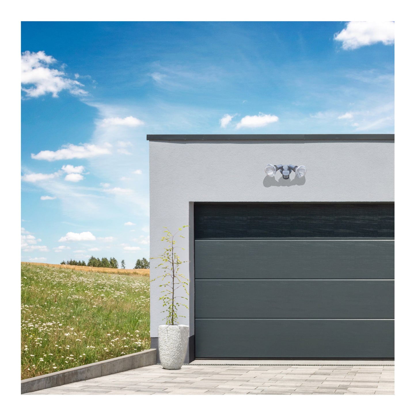 image of 15 Watt PAR30LN High Lumen LED - Long Neck - 27K/30K/35K/40K/50K CCT Selectable - Medium Base - 120-277 Volt