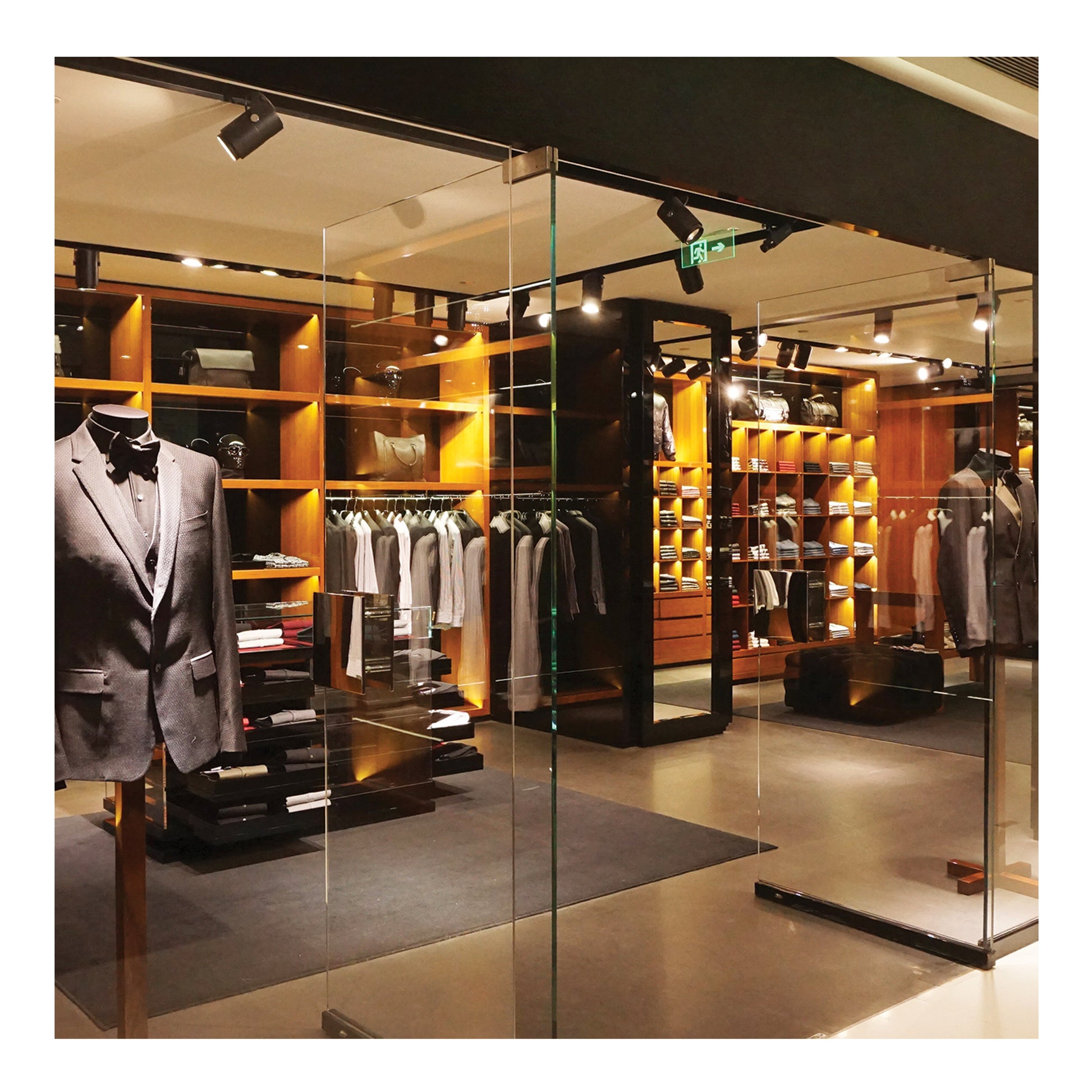 image of 6.5 Watt - LED MR16 LED - 2700K - 25 deg. Beam Angle - GU5.3 base - 12 Volt AC/DC